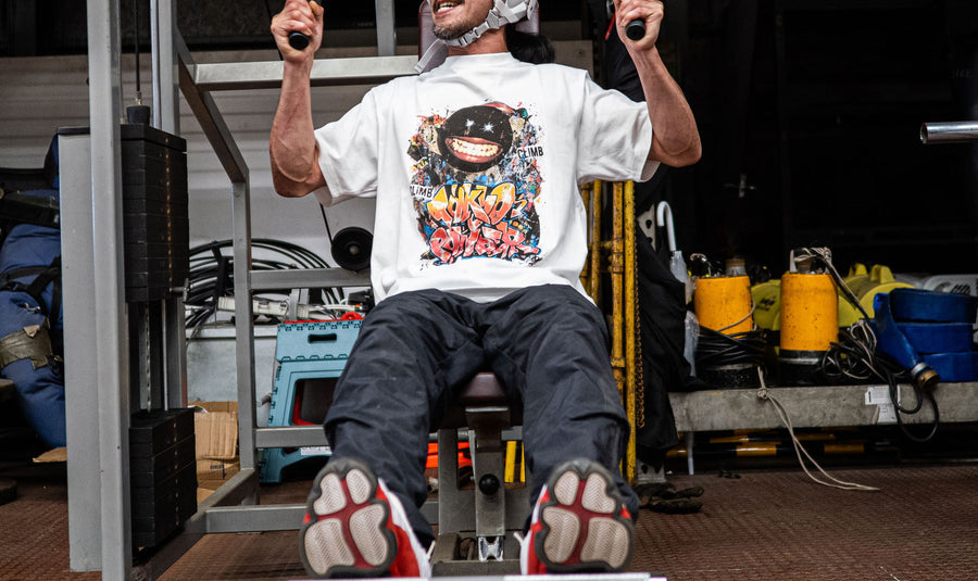 ONE TEE